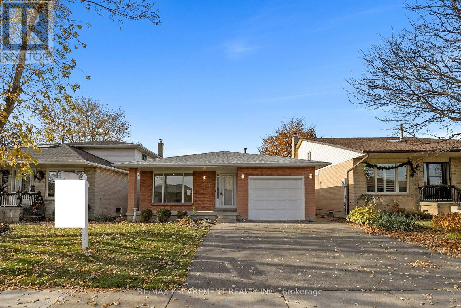 Property at 6 BARBARA COURT image 1