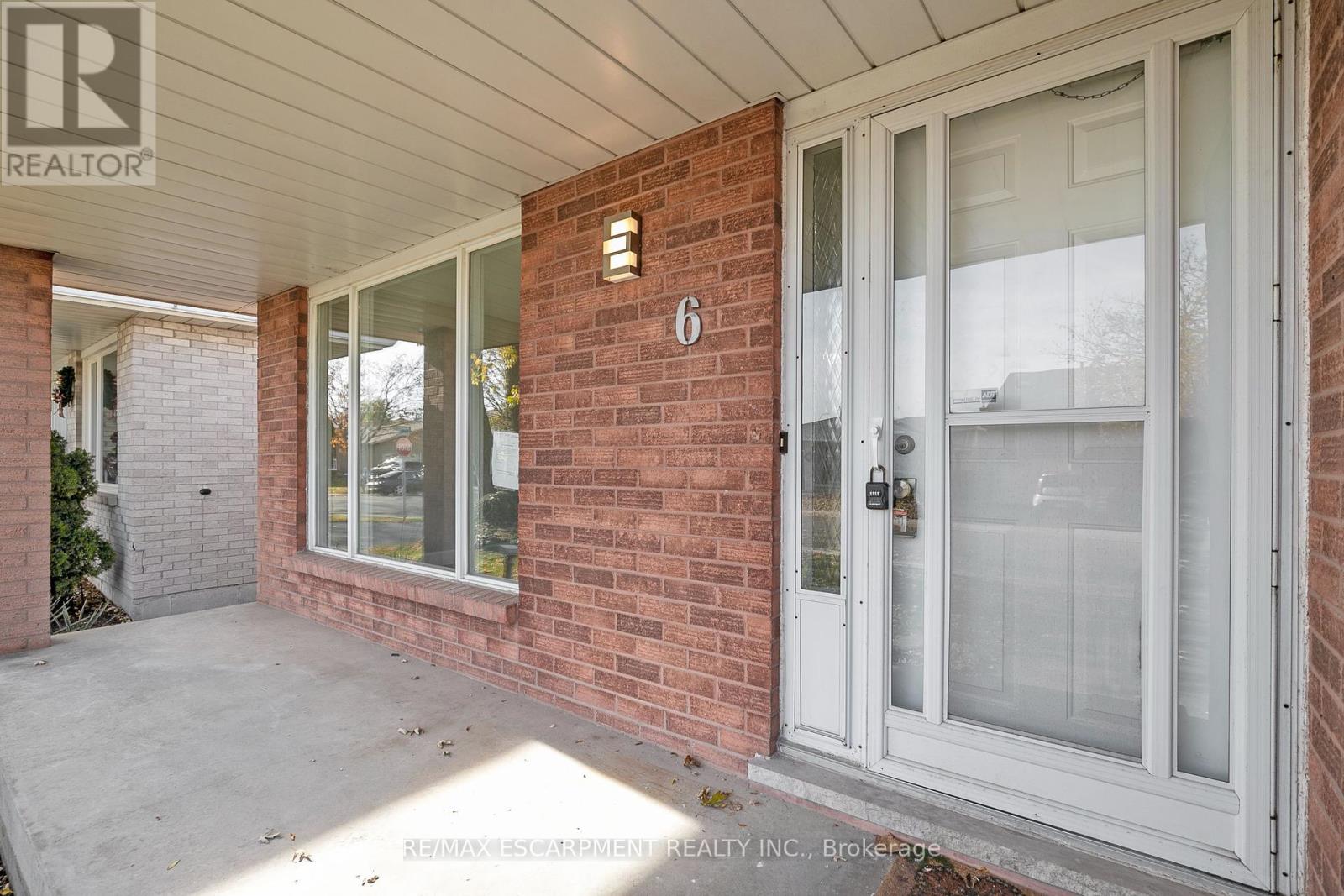 Property at 6 BARBARA COURT image 5