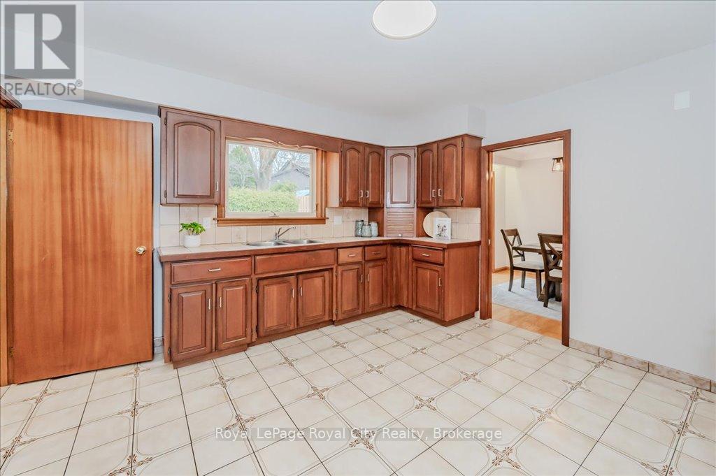 83 Renfield Street, Guelph, Ontario  N1E 4A5 - Photo 12 - X12094091