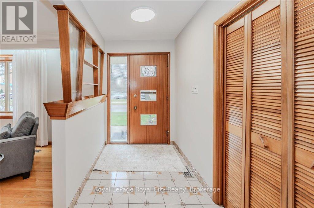 83 Renfield Street, Guelph, Ontario  N1E 4A5 - Photo 5 - X12094091