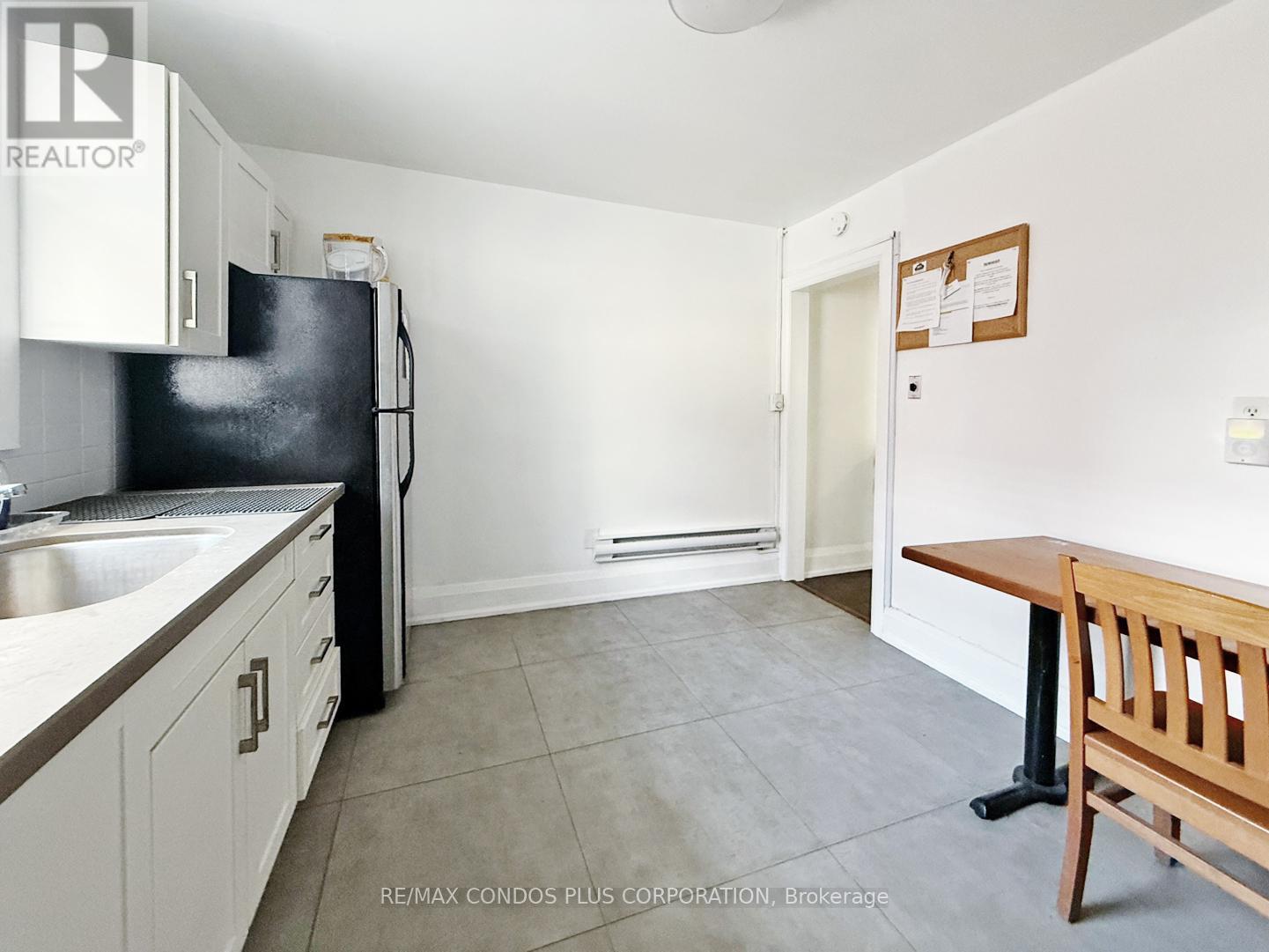 2-2f - 3 Baldwin Street, Toronto, Ontario  M5T 1L1 - Photo 4 - C12094060
