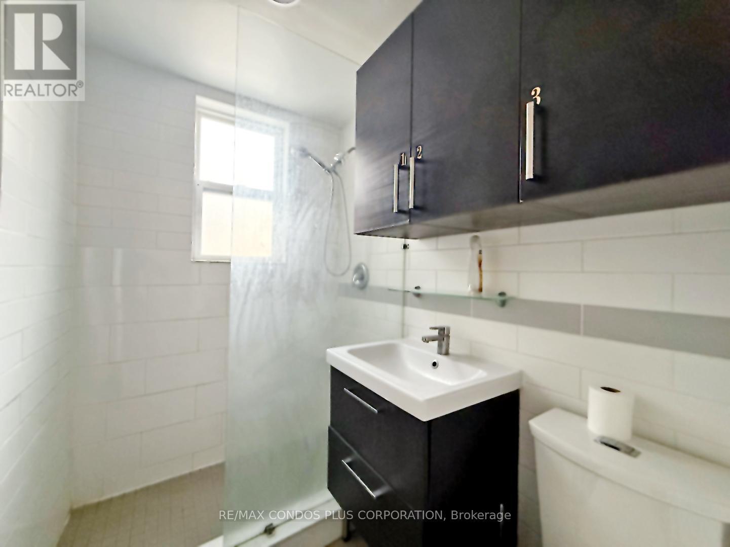 2-2f - 3 Baldwin Street, Toronto, Ontario  M5T 1L1 - Photo 5 - C12094060