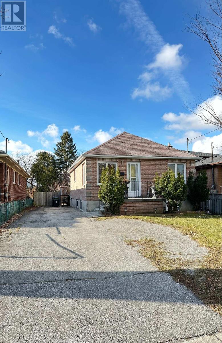 Property at 28 HUNTINGTON AVENUE image 3