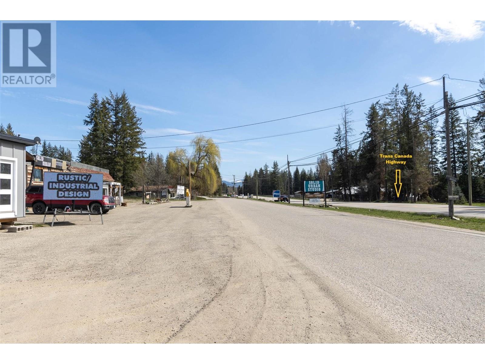 5755 Mellor Frontage Road, Salmon Arm, BC V1E2R1