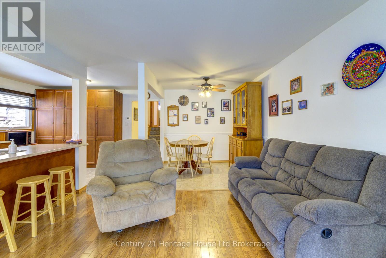 72 Magnolia Drive, Brant, Ontario  N3L 3L3 - Photo 11 - X12002141