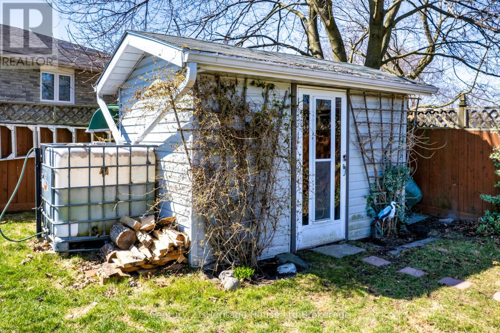 72 Magnolia Drive, Brant, Ontario  N3L 3L3 - Photo 40 - X12002141