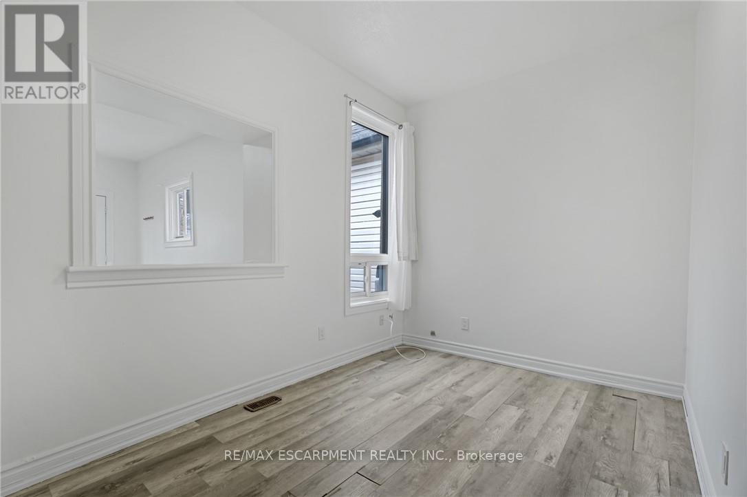 26 Madison Avenue, Hamilton, Ontario  L8L 5Y3 - Photo 19 - X12094058