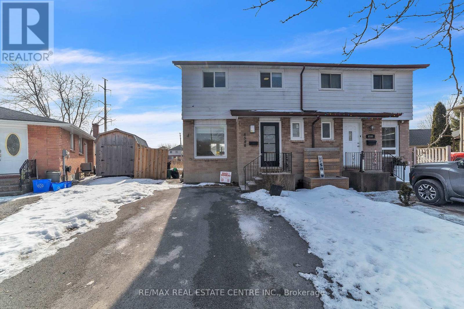 Property at 6588 KUHN CRESCENT image 3
