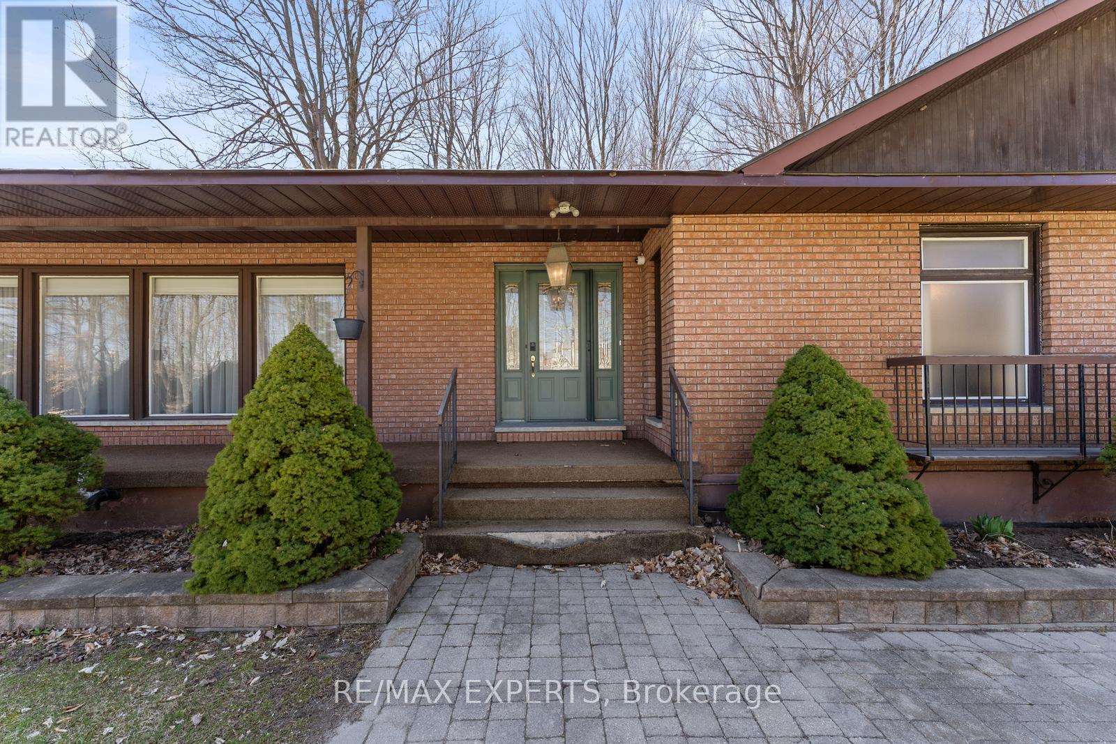 16 Millwood Parkway, Vaughan, Ontario  L4H 4X5 - Photo 8 - N12094177