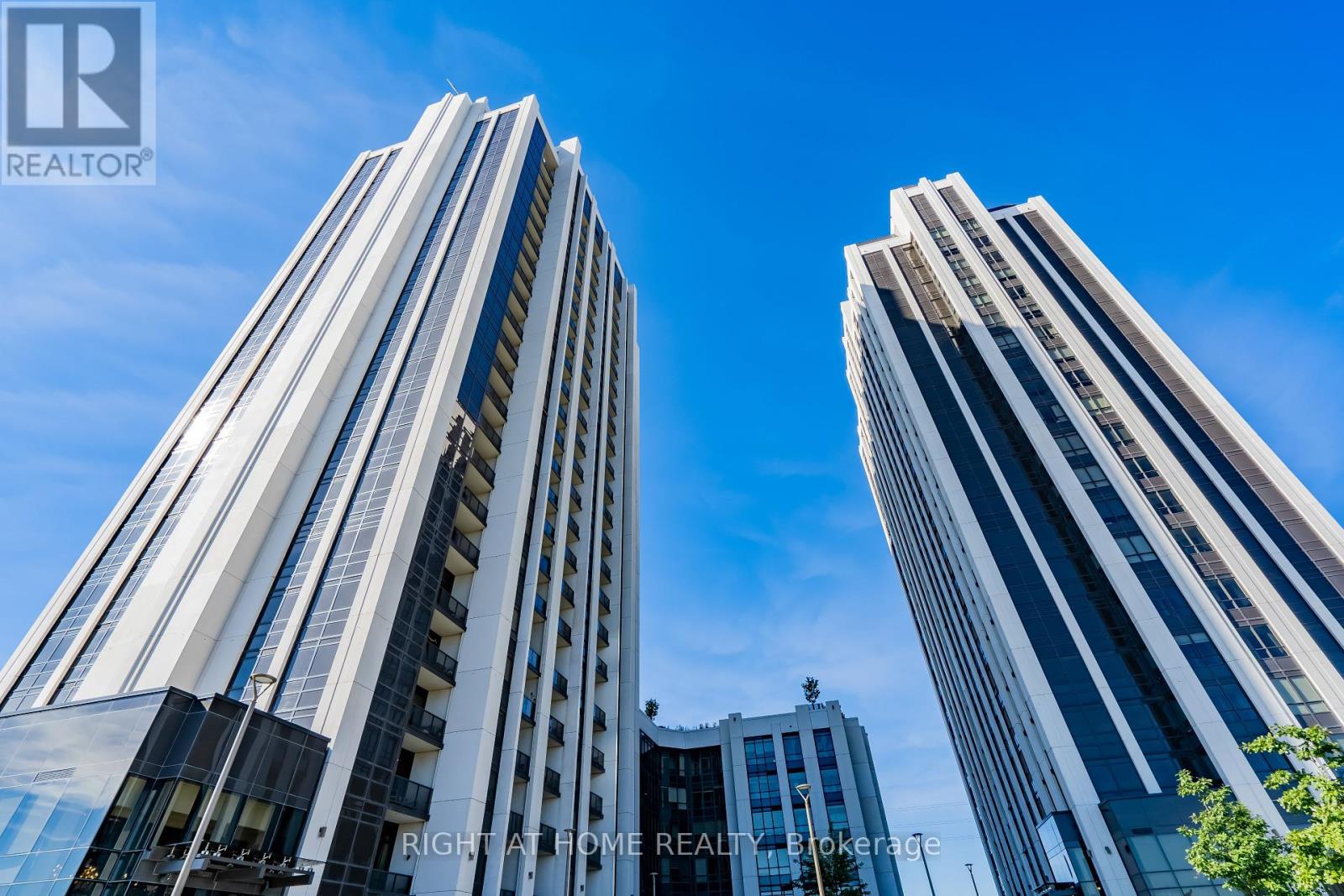 2309 - 9075 JANE STREET, Vaughan, Ontario