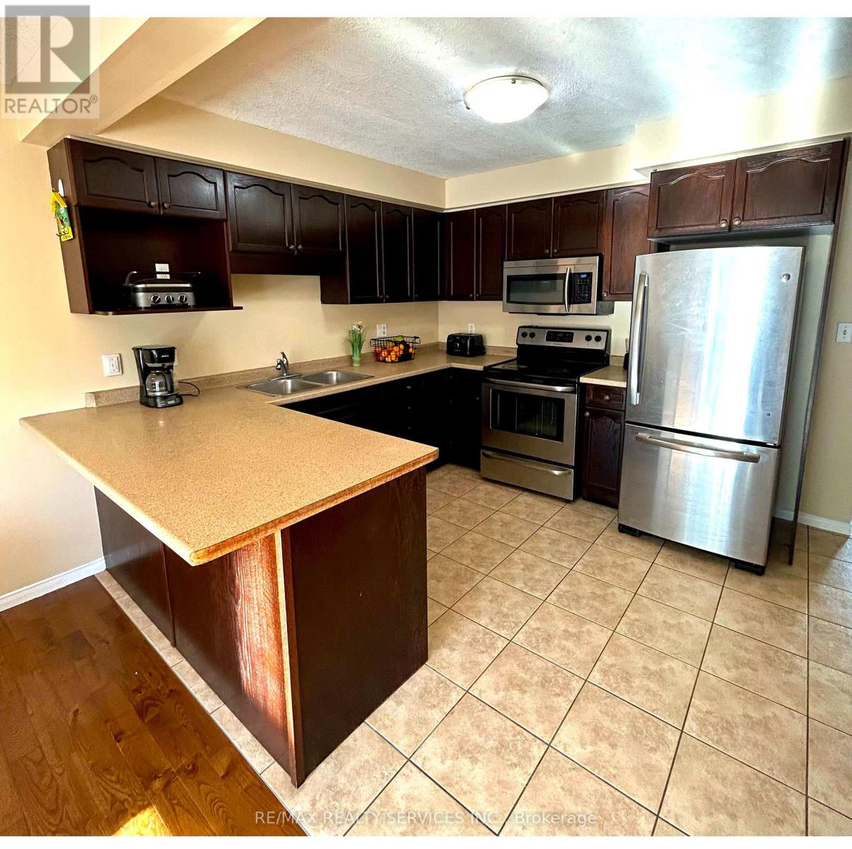 Property at 4 - 36 FALLOWFIELD DRIVE image 3