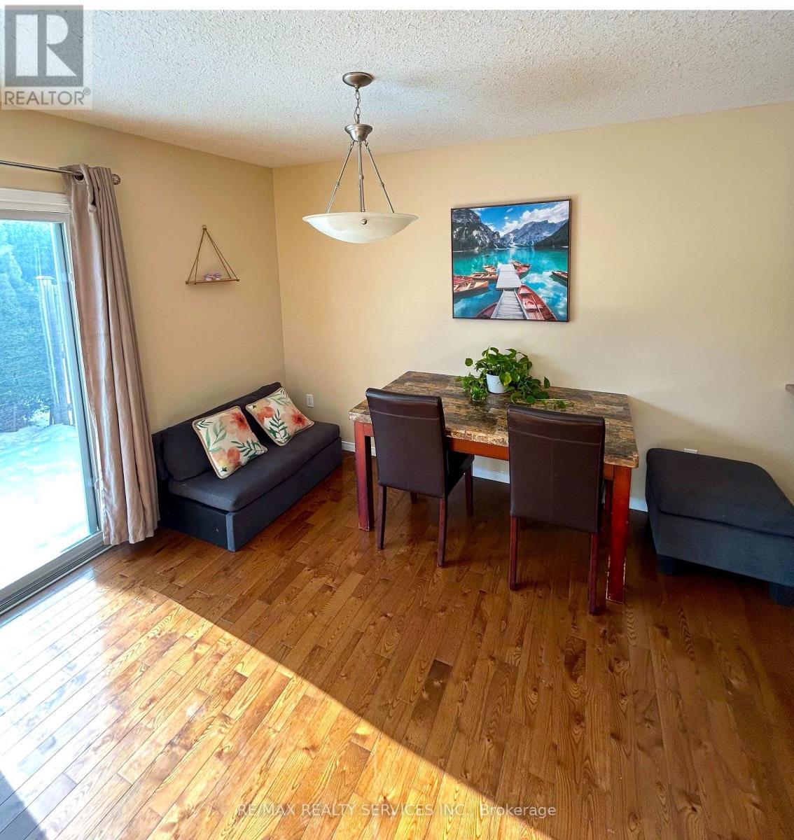 4 - 36 Fallowfield Drive, Kitchener, Ontario  N2C 0A8 - Photo 6 - X12089603