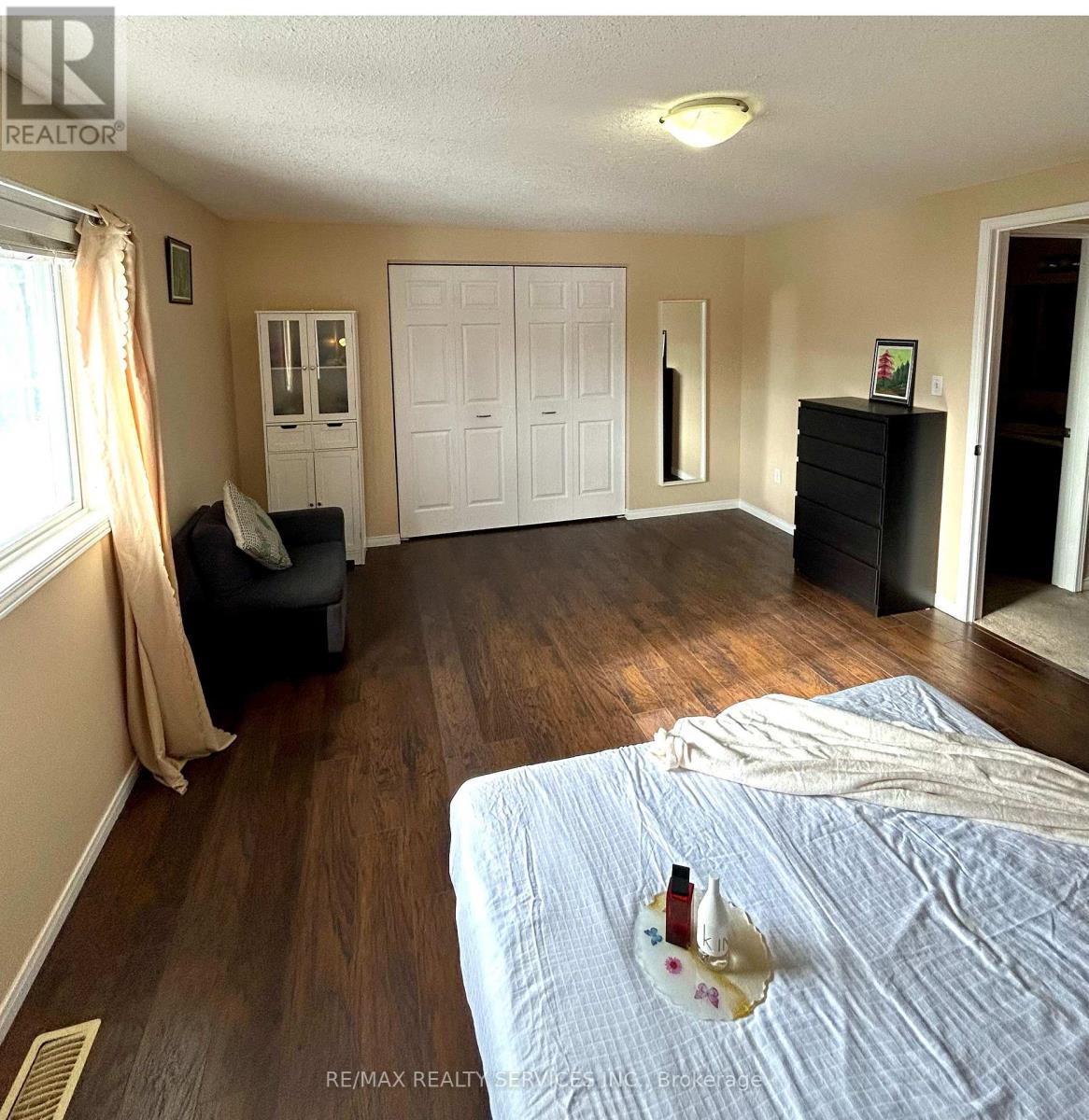 4 - 36 Fallowfield Drive, Kitchener, Ontario  N2C 0A8 - Photo 8 - X12089603