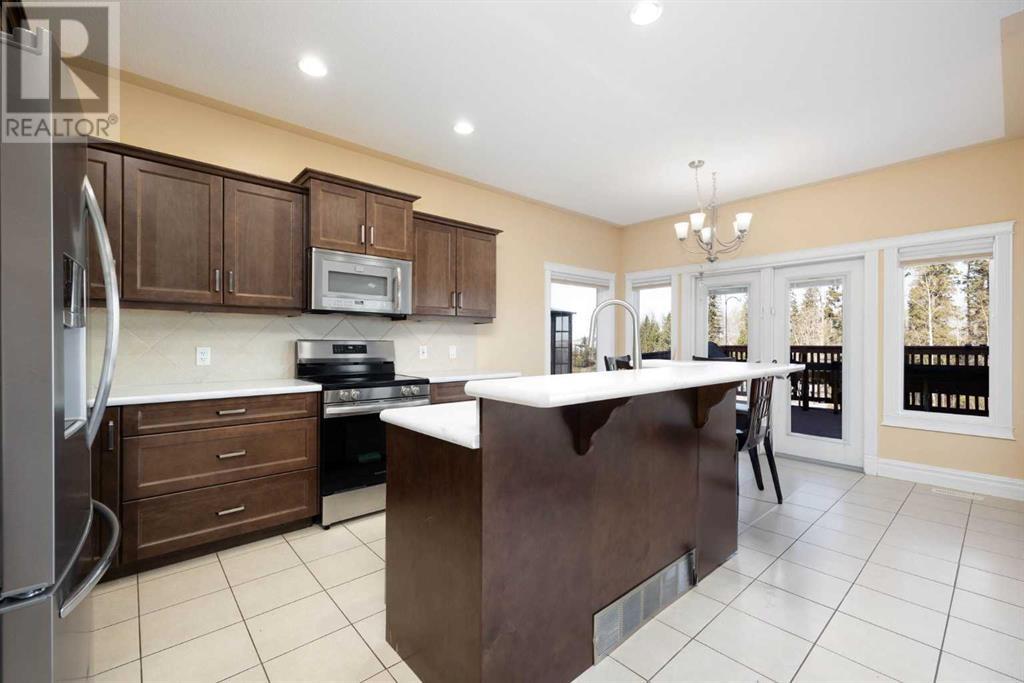 118 Mayflower Bay, Fort Mcmurray, Alberta  T9K 0H1 - Photo 11 - A2213439