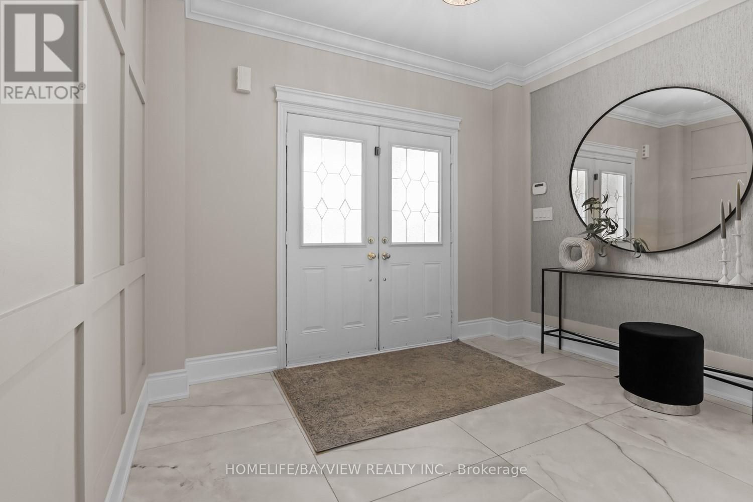 Property at 33 TIANA COURT image 4