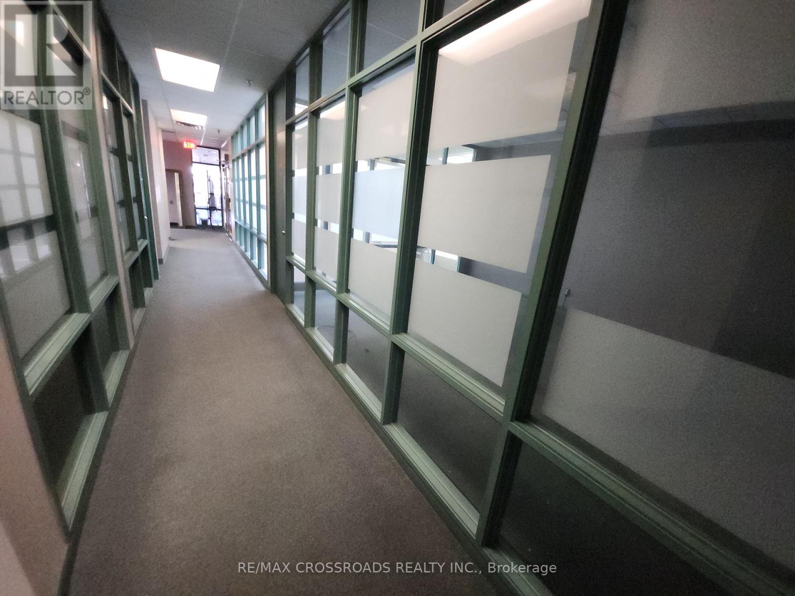 220d - 50 Dunlop Street, Barrie, Ontario  L4M 6J9 - Photo 13 - S12094213
