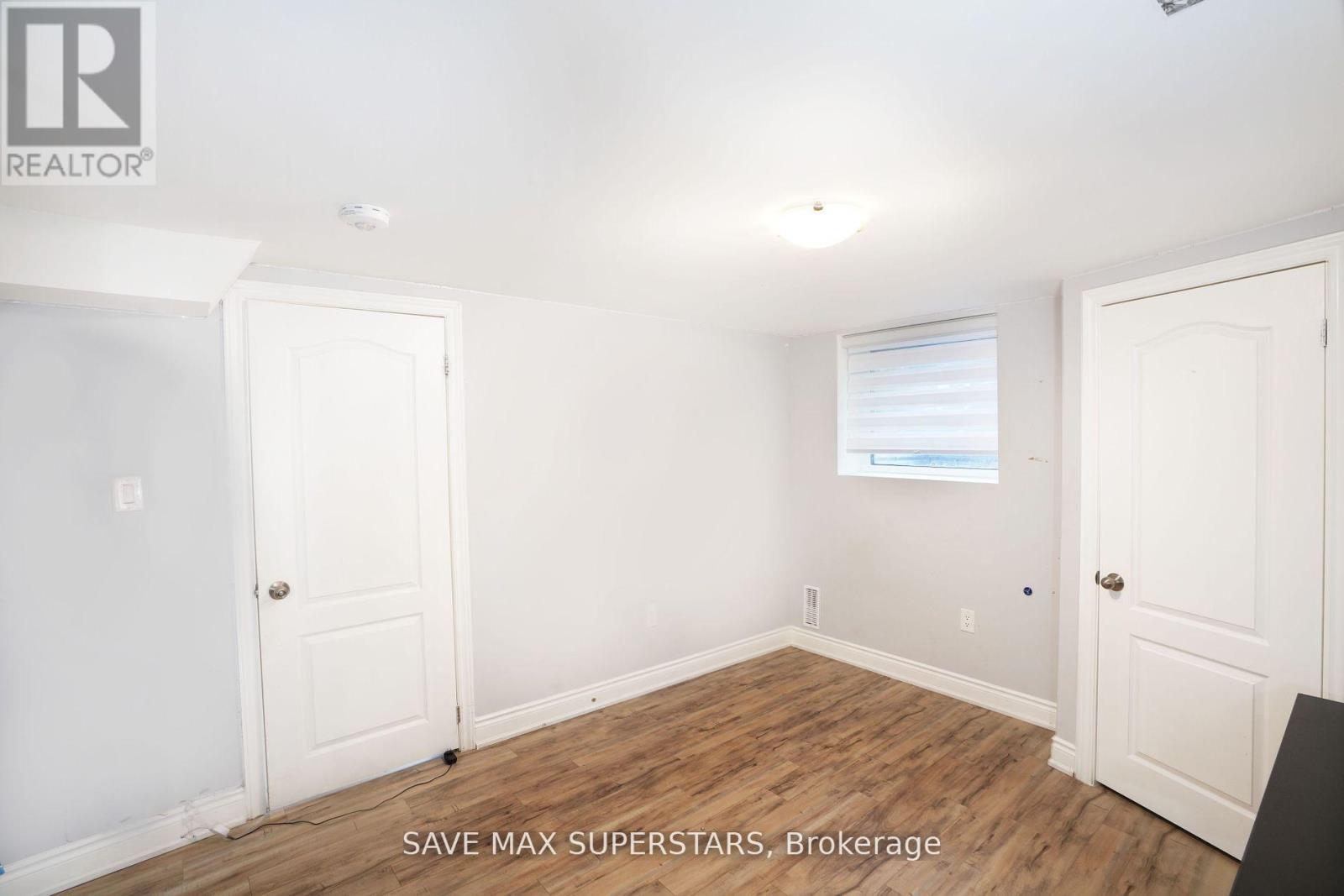 96 Wellington Street E, Barrie, Ontario  L4M 2C5 - Photo 21 - S12094221
