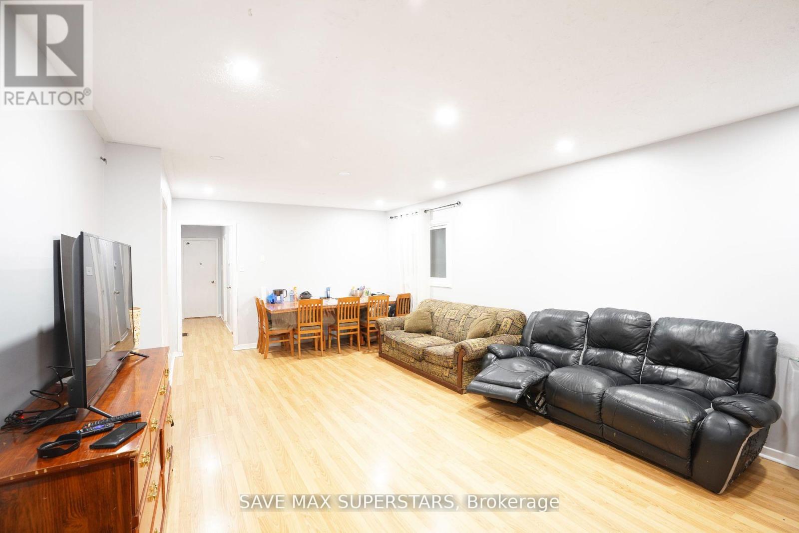 96 Wellington Street E, Barrie, Ontario  L4M 2C5 - Photo 4 - S12094221