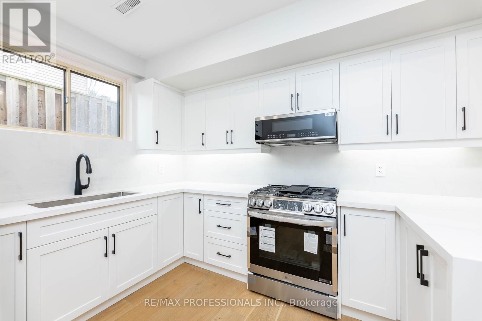 (Lower) - 468 Gowland Crescent, Milton, Ontario  L9T 4E5 - Photo 13 - W12094198