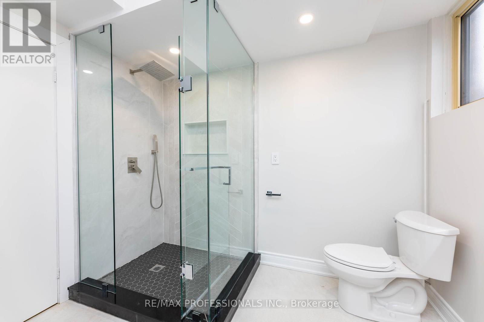 (Lower) - 468 Gowland Crescent, Milton, Ontario  L9T 4E5 - Photo 18 - W12094198