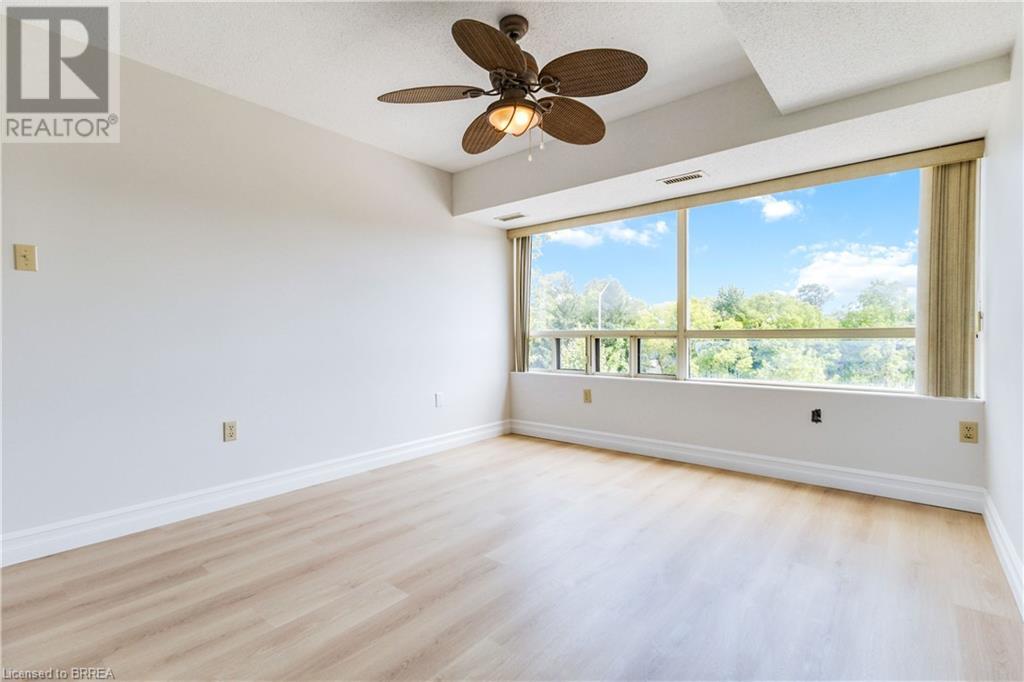 Photo 15 of 33 for 521 Riverside Drive Unit# 209