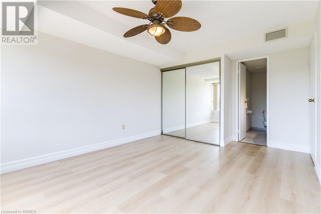 Photo 16 of 33 for 521 Riverside Drive Unit# 209