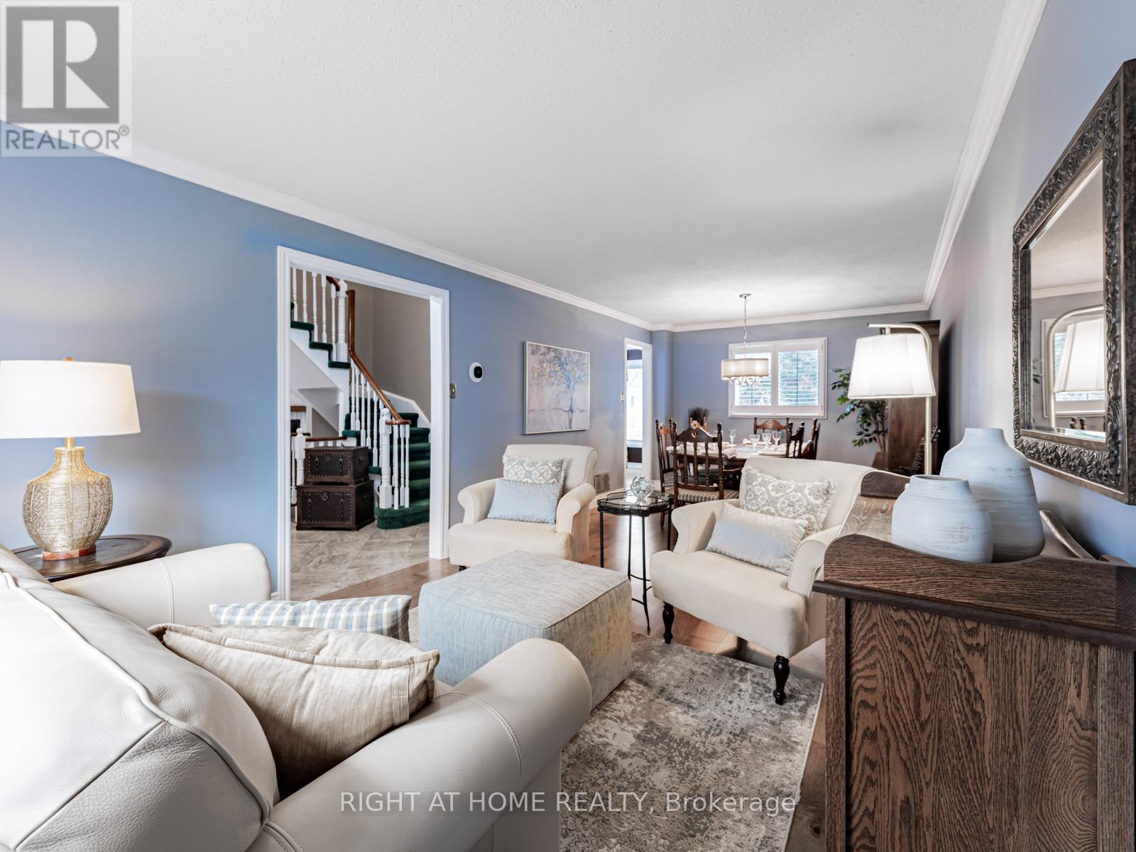36 Love Crescent, Ajax (South West), Ontario  L1S 4S9 - Photo 10 - E12094263