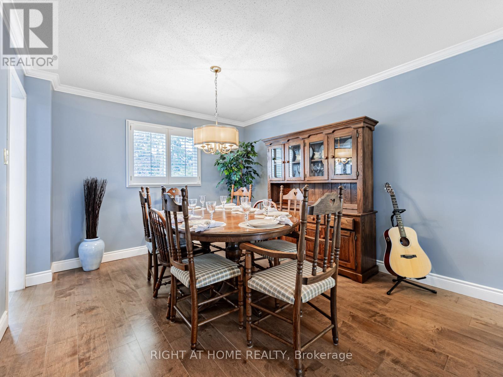36 Love Crescent, Ajax (South West), Ontario  L1S 4S9 - Photo 11 - E12094263