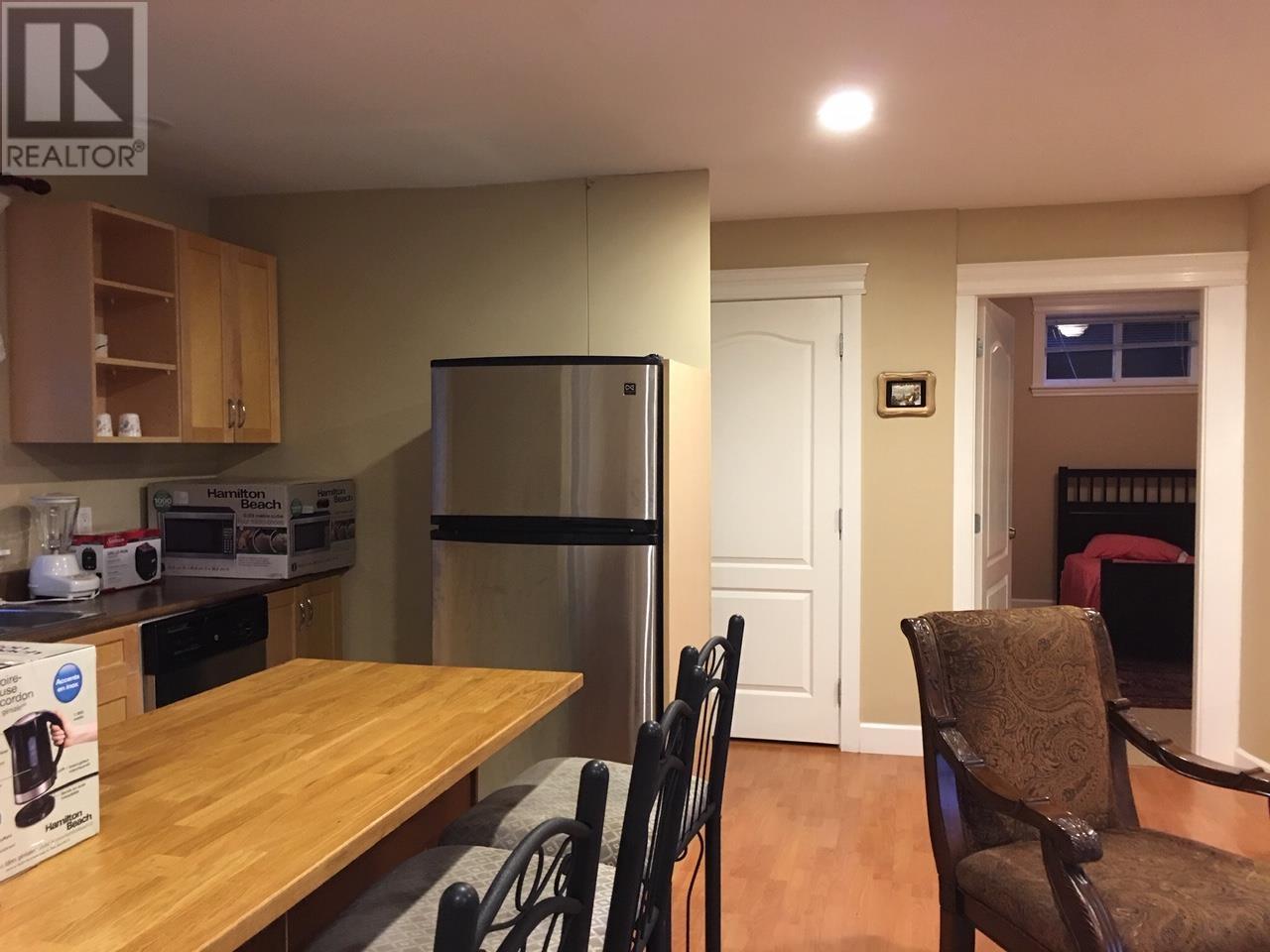 basement 280 E CARISBROOKE ROAD, north vancouver, British Columbia V7N1N2