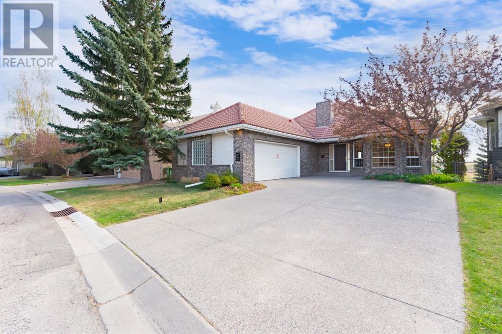 Property at 156 Scenic Ridge Crescent NW image 2