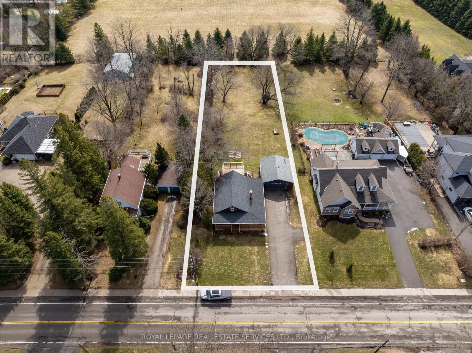 312 Carlisle Road, Hamilton, Ontario  L0R 1H2 - Photo 41 - X12094261