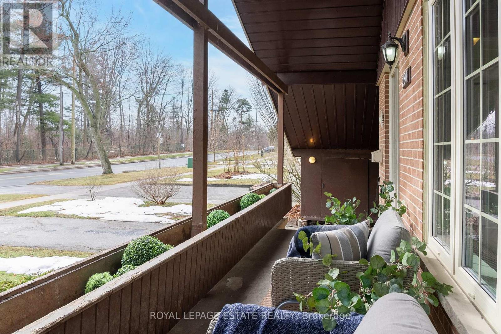 Property at 280 GUILDWOOD PARKWAY image 3