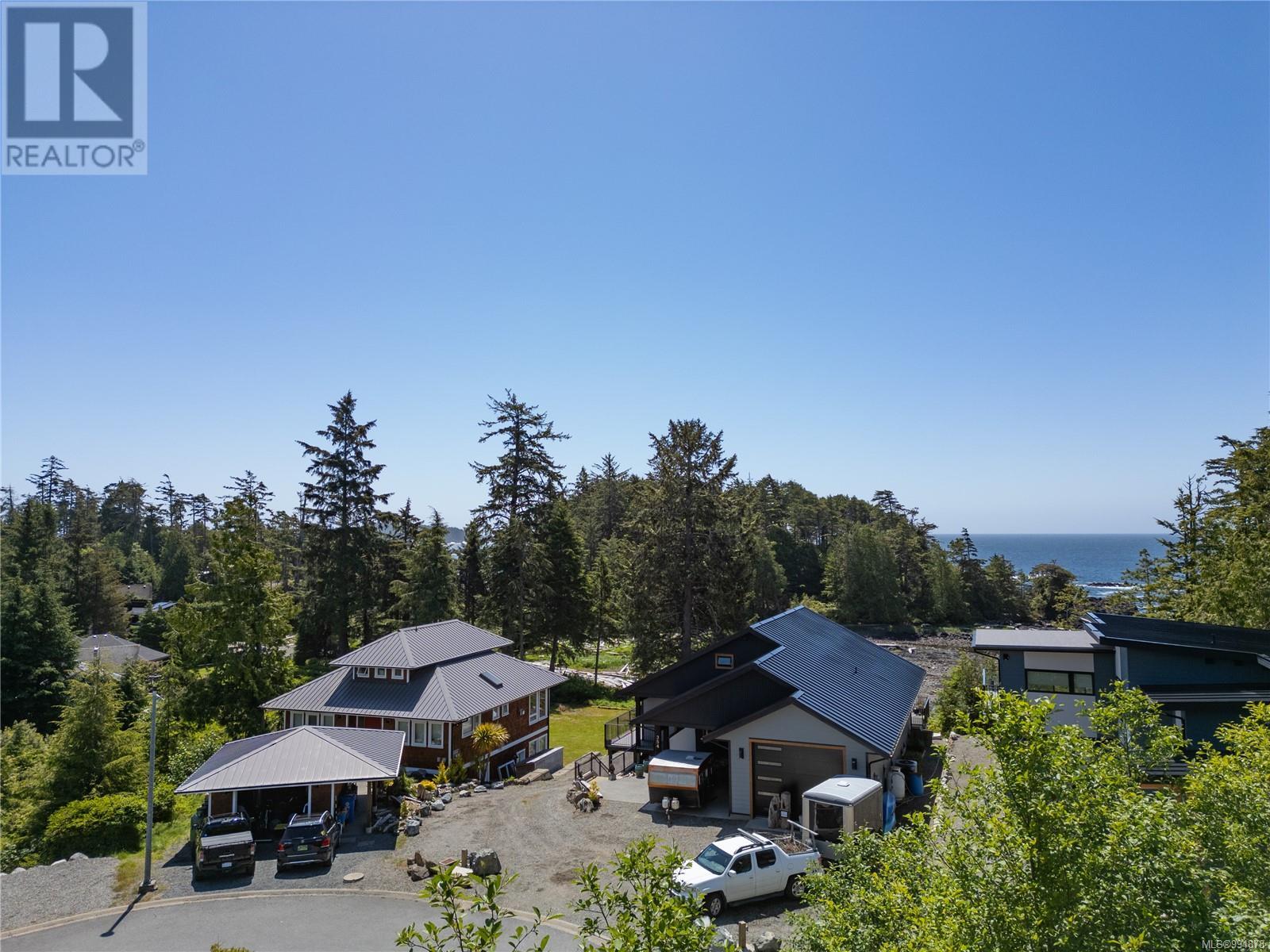 342 Pass Of Melfort Pl, Ucluelet, British Columbia  V0R 3A0 - Photo 2 - 994878