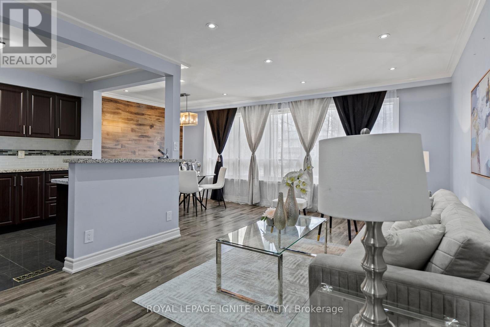 Property at 140 MEADOWVALE ROAD image 5