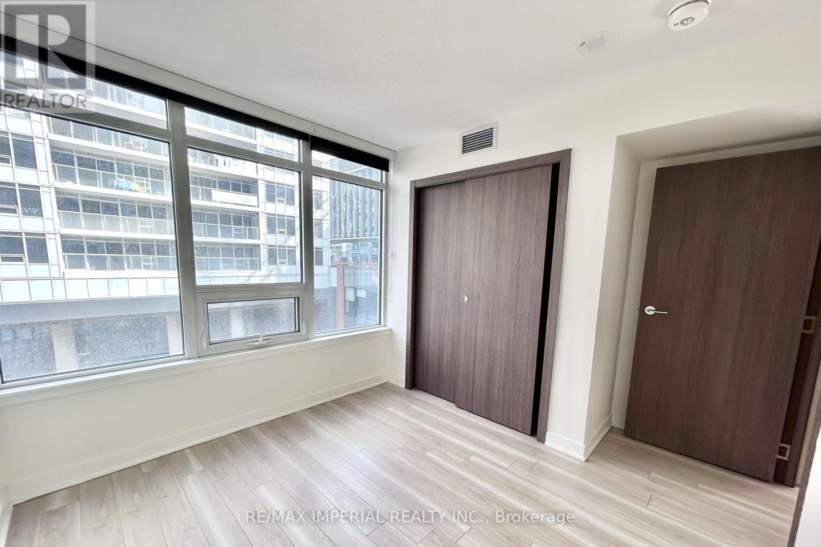 611 - 19 Bathurst Street, Toronto (Waterfront Communities), Ontario  M5V 0N2 - Photo 9 - C12094290