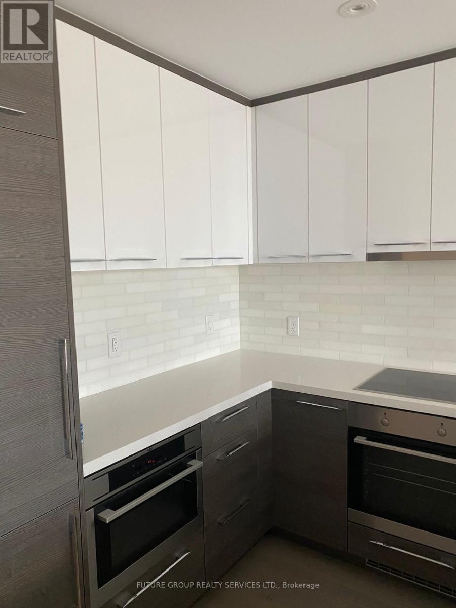 2406 - 488 University Avenue, Toronto, Ontario  M5G 0C1 - Photo 12 - C12094304