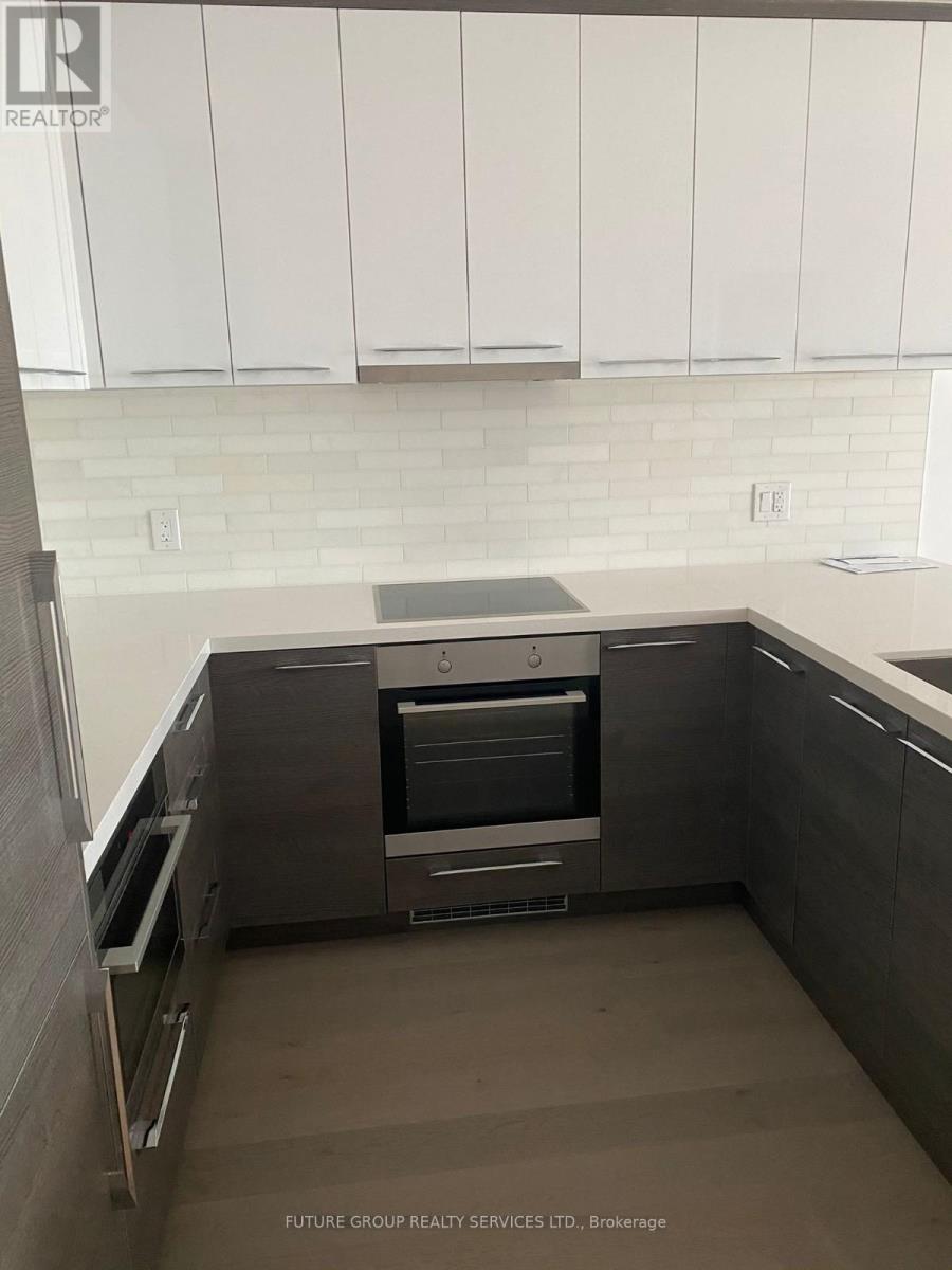 2406 - 488 University Avenue, Toronto, Ontario  M5G 0C1 - Photo 13 - C12094304