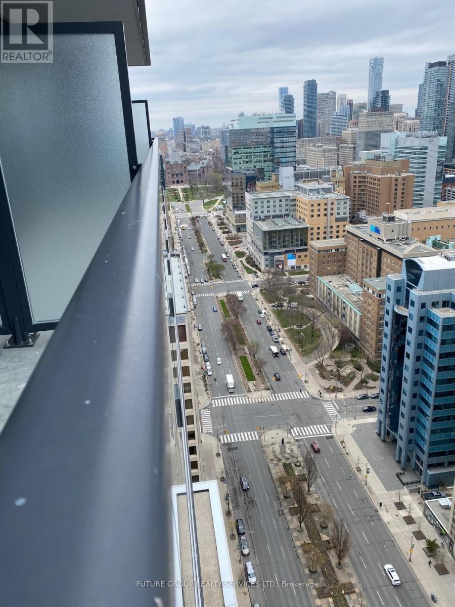 2406 - 488 University Avenue, Toronto, Ontario  M5G 0C1 - Photo 18 - C12094304