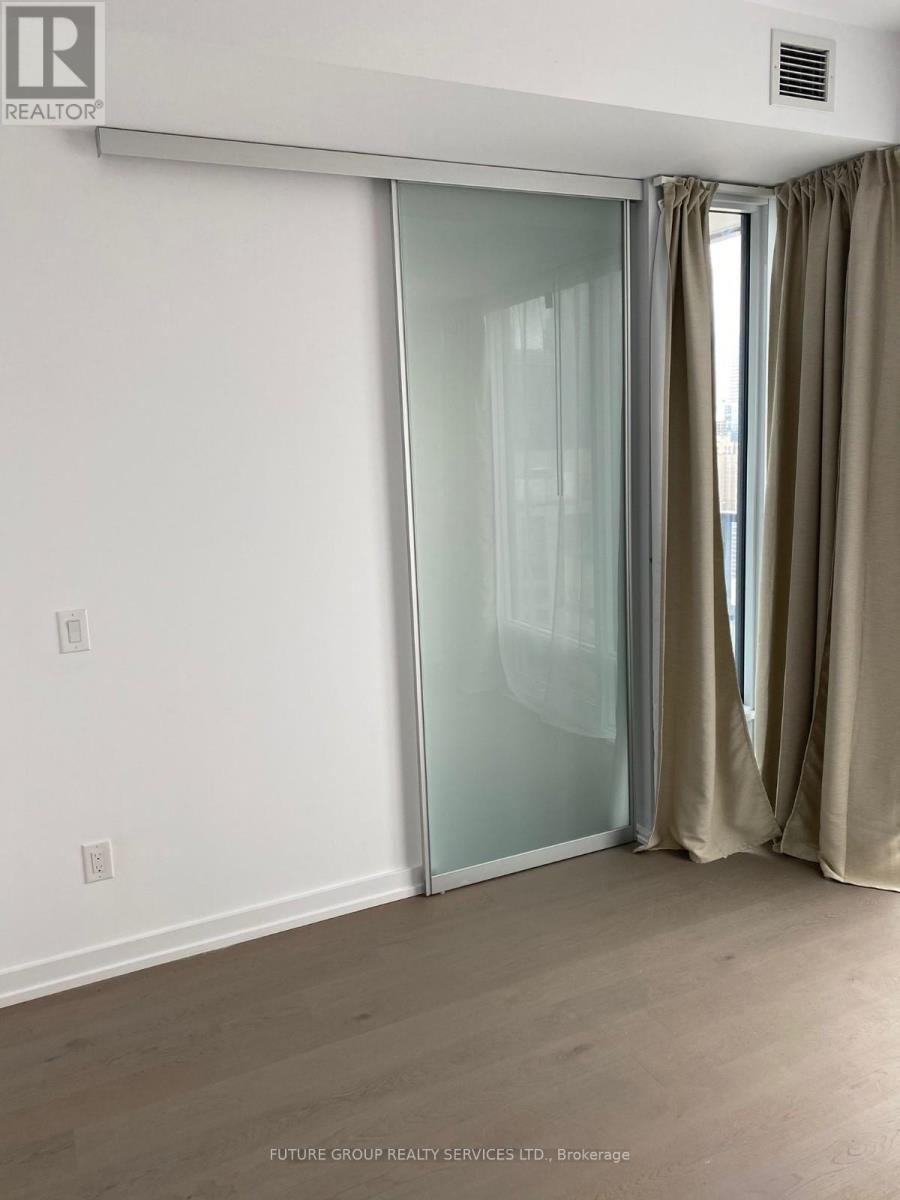 2406 - 488 University Avenue, Toronto, Ontario  M5G 0C1 - Photo 29 - C12094304