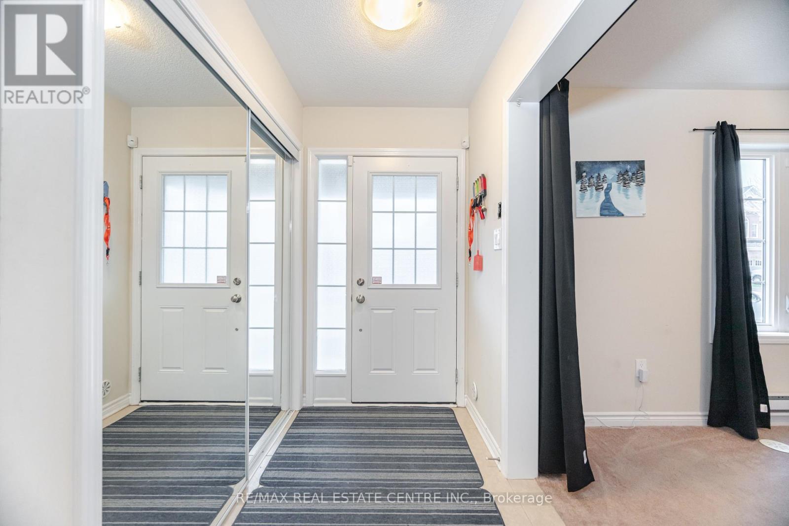 18 Allium Road, Brampton, Ontario  L7A 4H5 - Photo 3 - W12094279