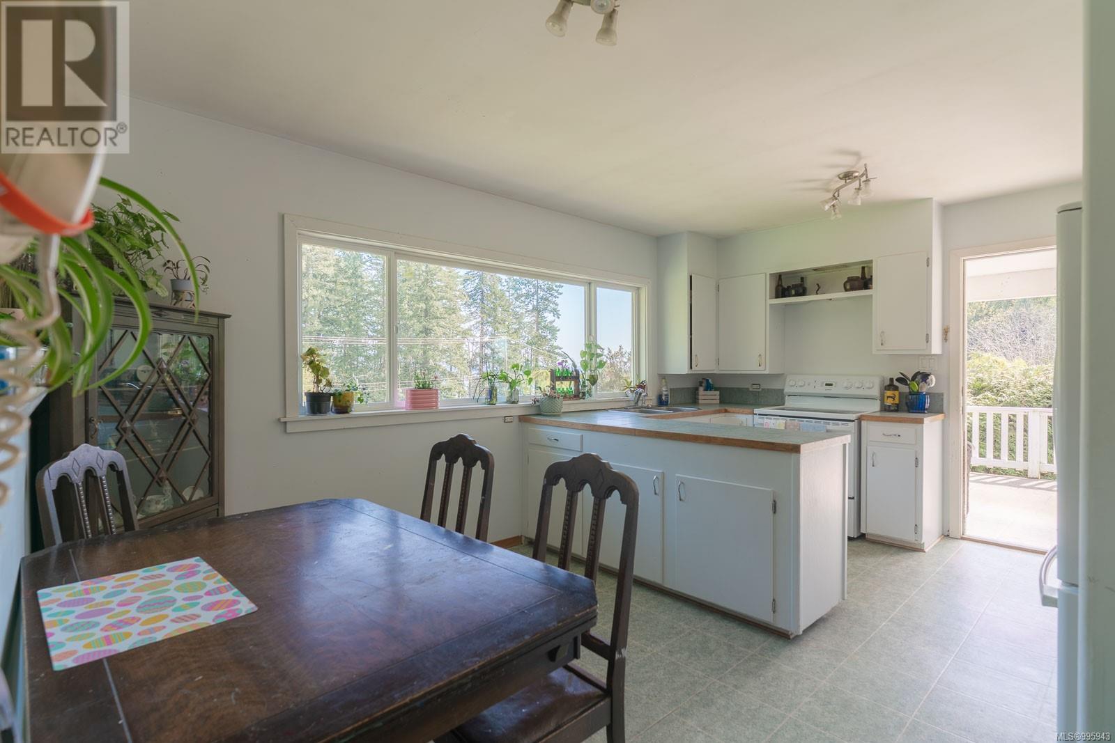 Property at 11228 Chemainus Rd image 3