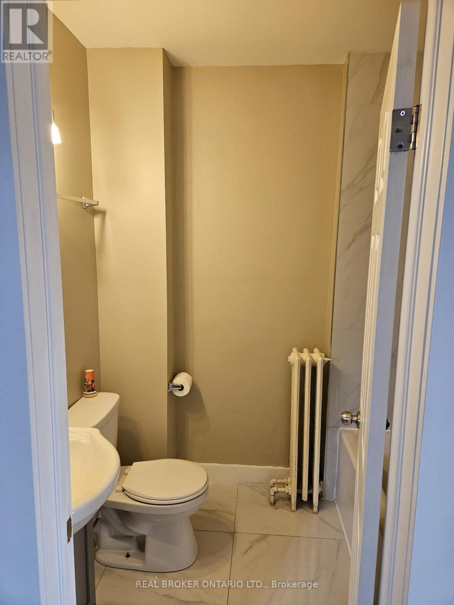5 - 917 Main Street E, Hamilton, Ontario  L8M 1M6 - Photo 11 - X12094300