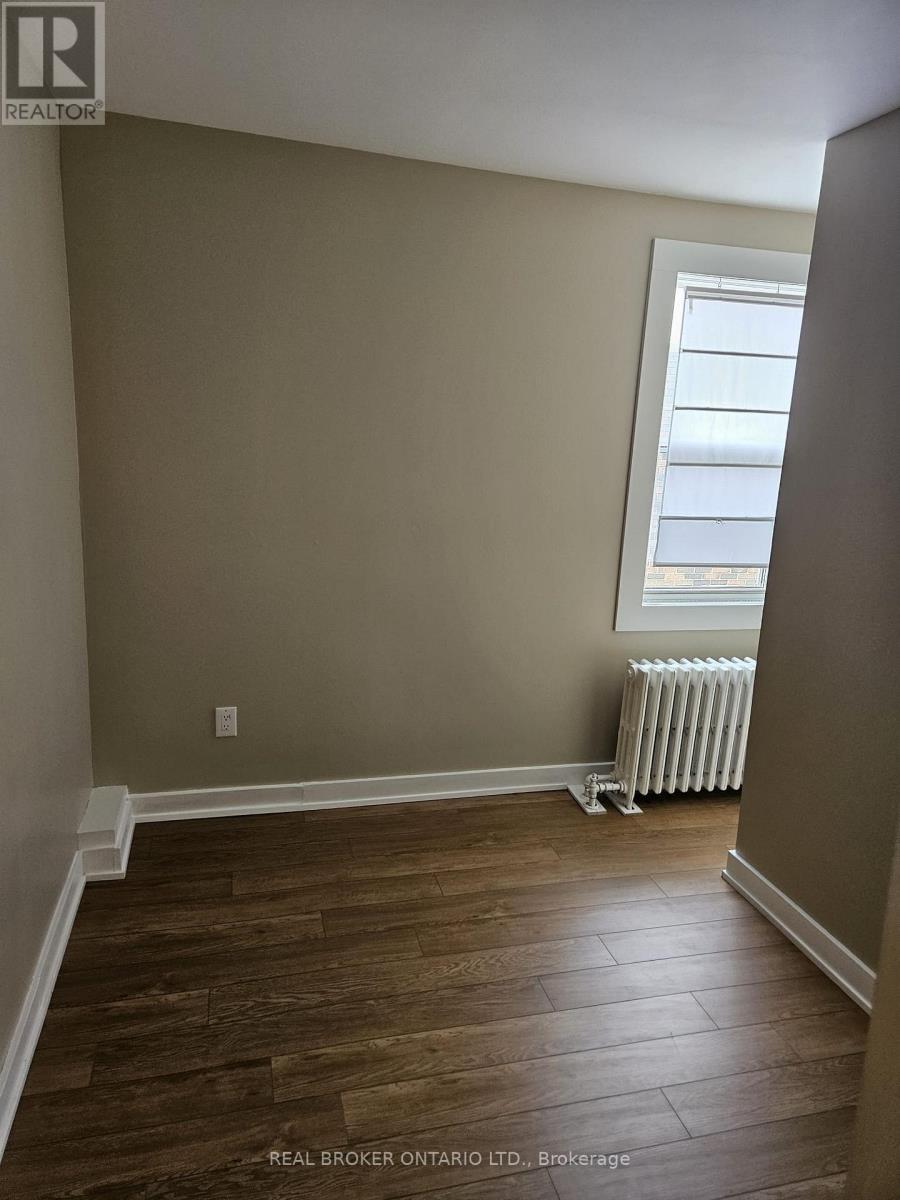 5 - 917 Main Street E, Hamilton, Ontario  L8M 1M6 - Photo 5 - X12094300