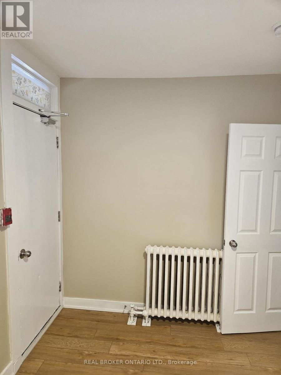 5 - 917 Main Street E, Hamilton, Ontario  L8M 1M6 - Photo 7 - X12094300
