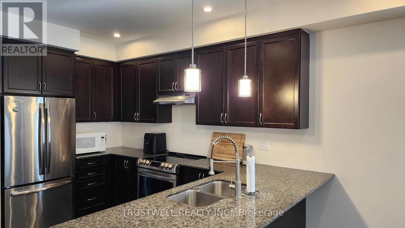 Property at 82 CANNERY DRIVE image 4