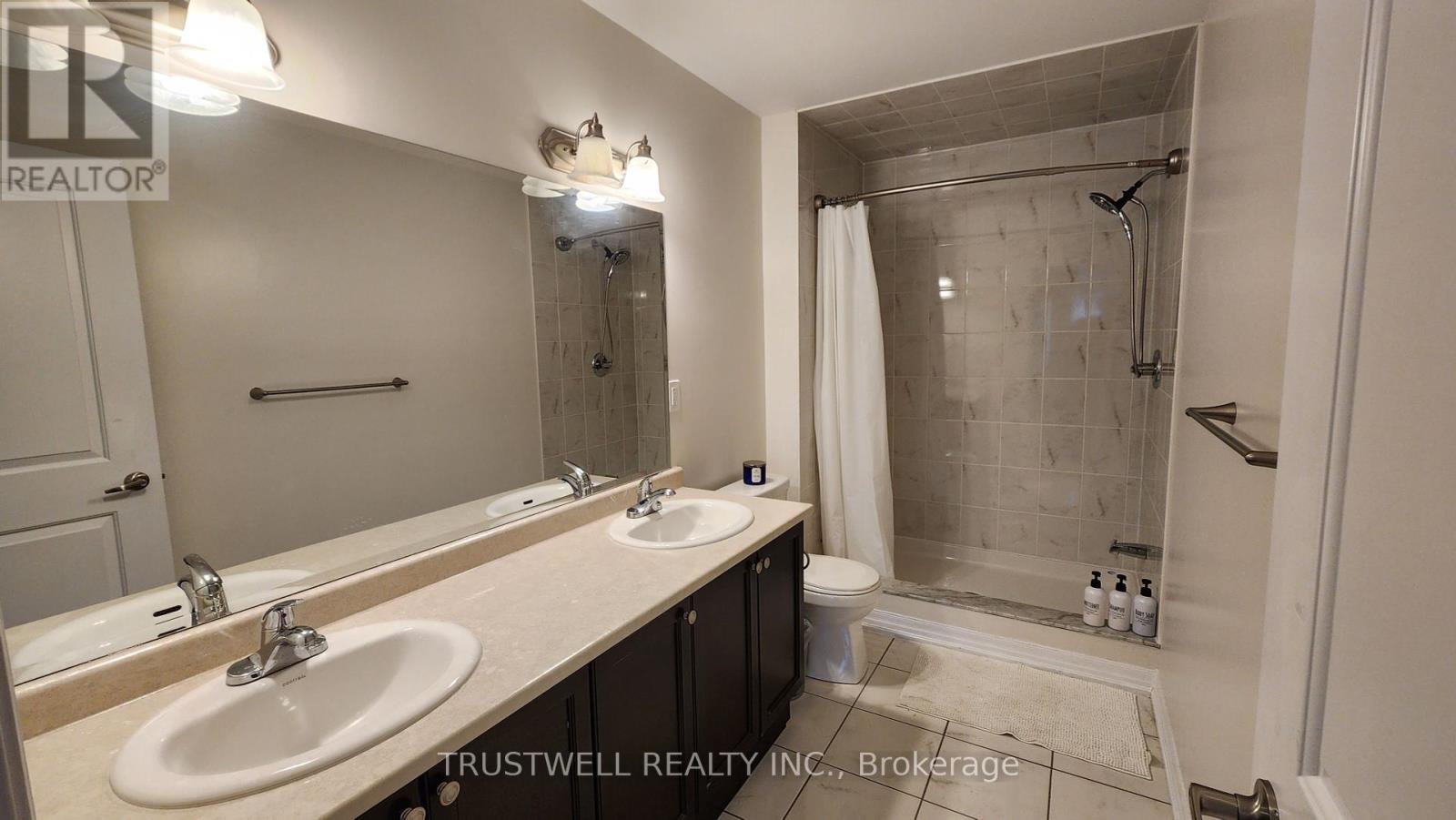 82 Cannery Drive, Niagara-On-The-Lake, Ontario  L0S 1J1 - Photo 9 - X12094309
