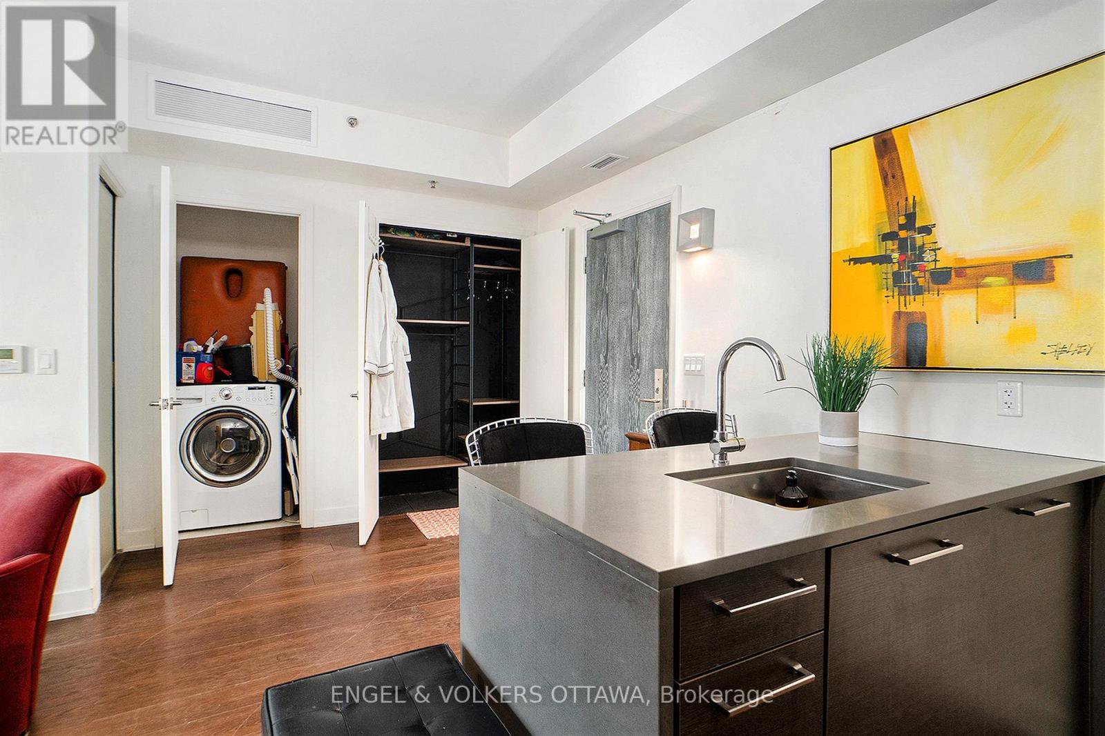 406 - 428 Sparks Street, Ottawa, Ontario  K1R 0B3 - Photo 12 - X12094338