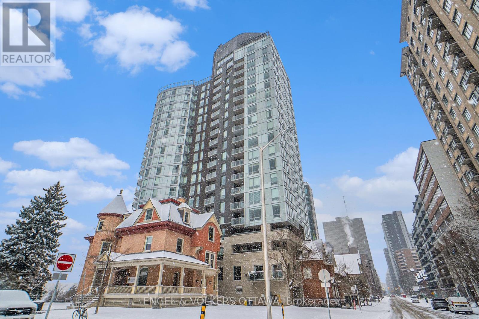 406 - 428 Sparks Street, Ottawa, Ontario  K1R 0B3 - Photo 3 - X12094338