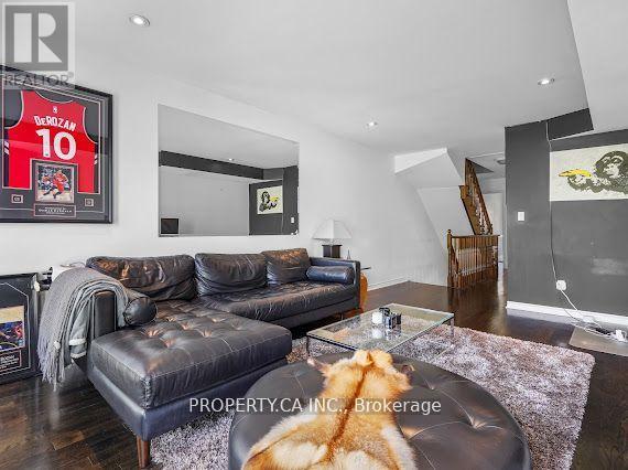 233 David Dunlap Circle E, Toronto, Ontario  M3C 4B9 - Photo 10 - C12094334