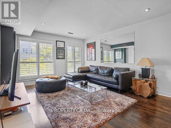 233 David Dunlap Circle E, Toronto, Ontario  M3C 4B9 - Photo 6 - C12094334